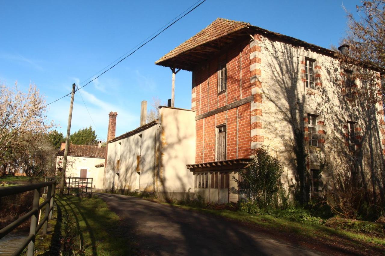 Le Moulin Scalagrand Bed & Breakfast Mazieres  Exterior photo